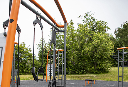 Udendørs fitness redskaber til benyttelse hele året.