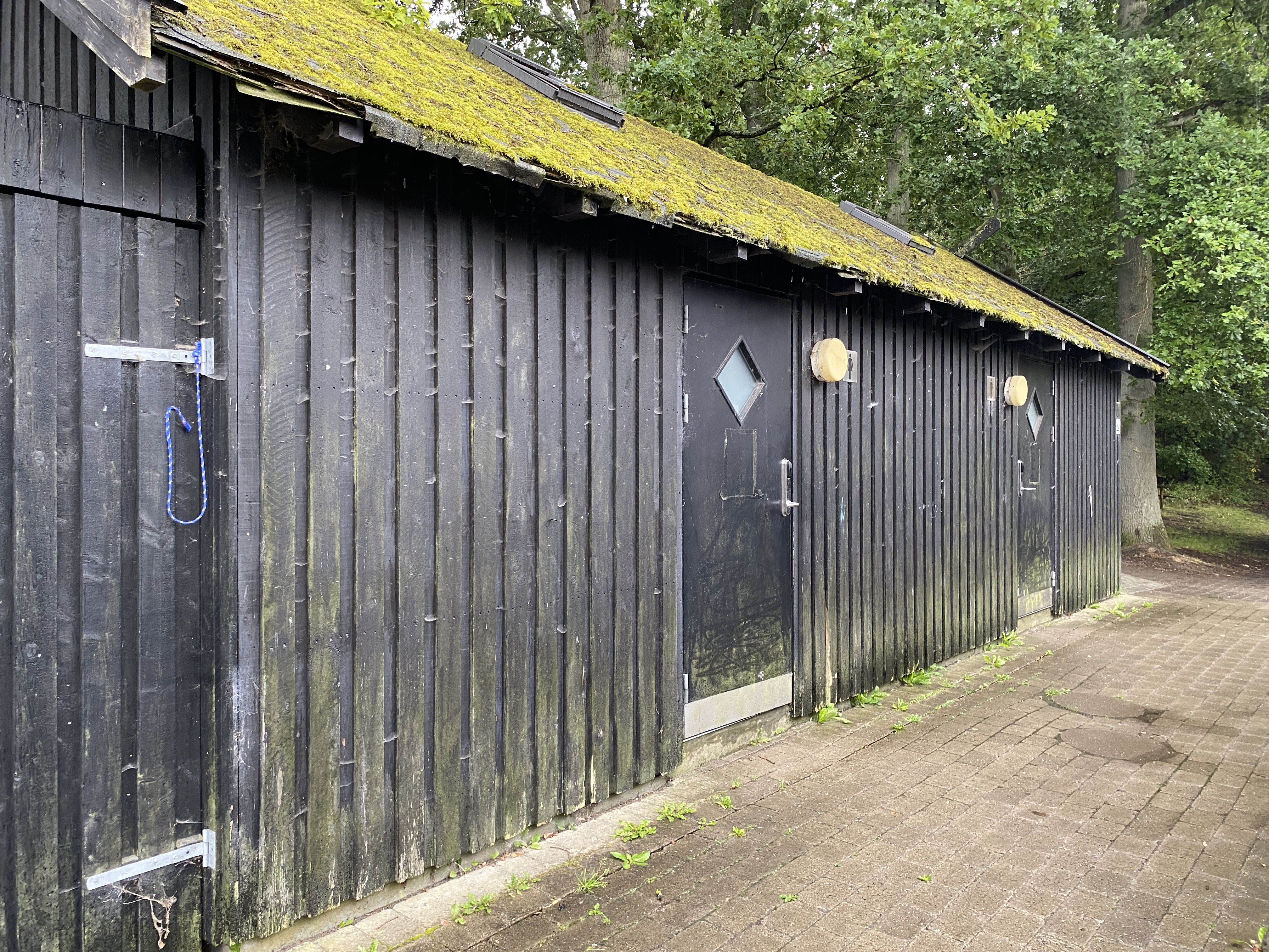 Offentligt toilet ved Valhal