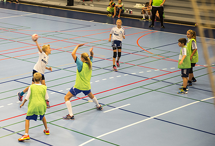 Få overblik over haller og indendørs faciliteter.