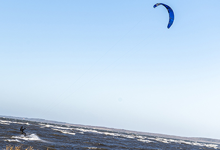 Kitesurfing