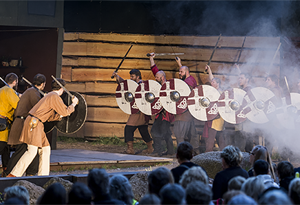 Kampscene fra vikingespillet, Harald Blåtand. Foto: Kenneth Jensen.