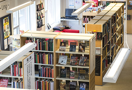 Frederikssund Kommune har 4 lokale biblioteker beliggende i henholdsvis Jægerspris, Frederikssund, Skibby og Slangerup.