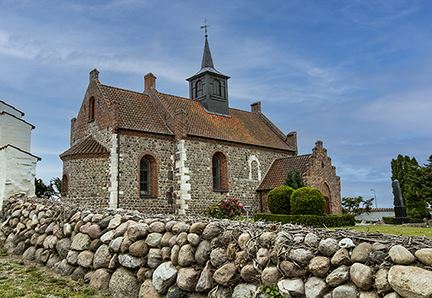 Sigerslevvester Kirke ligger i landsbyen Sigerslevvester ca. 5 km nord for Frederikssund.