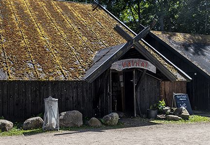 Valhal er en del af Vikingebopladsen i Frederikssund.
