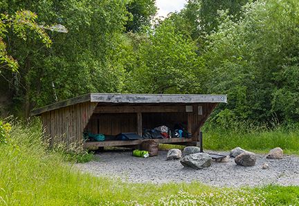 stor shelterplads i Sillebro Ådal