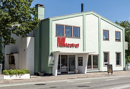 Parkteatret – Frederikssund Kommunes egnsteater, er dit teater.  Vi skaber teater tæt på dig.